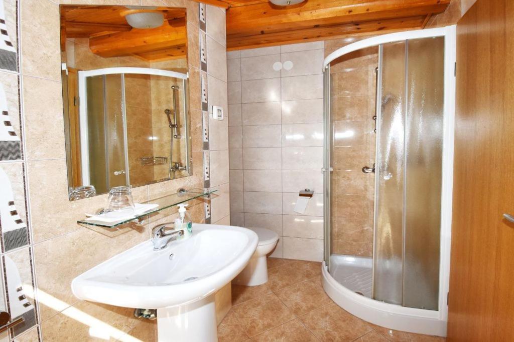 Apartments And Rooms Branka Novigrad  Zewnętrze zdjęcie