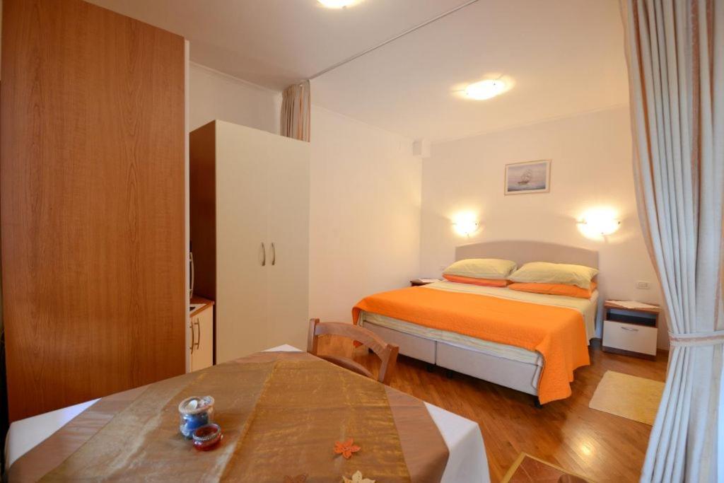Apartments And Rooms Branka Novigrad  Zewnętrze zdjęcie