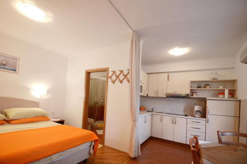 Apartments And Rooms Branka Novigrad  Zewnętrze zdjęcie